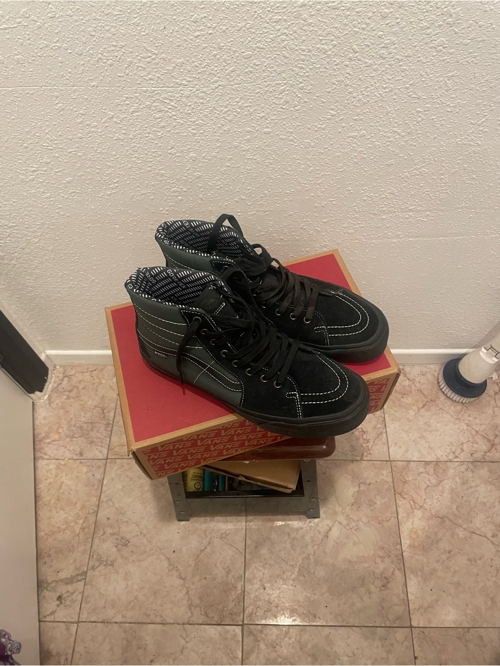Vans Black and Olive High-Top Sneakers Gore-Tex Ultra Cush
